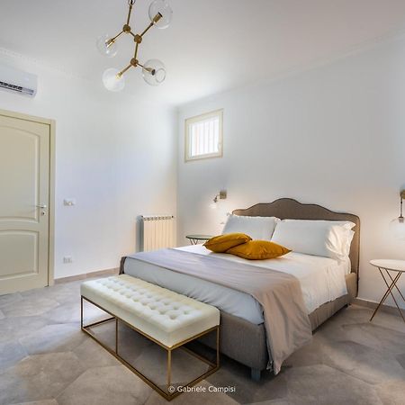 Alma Suite Noto Exteriör bild